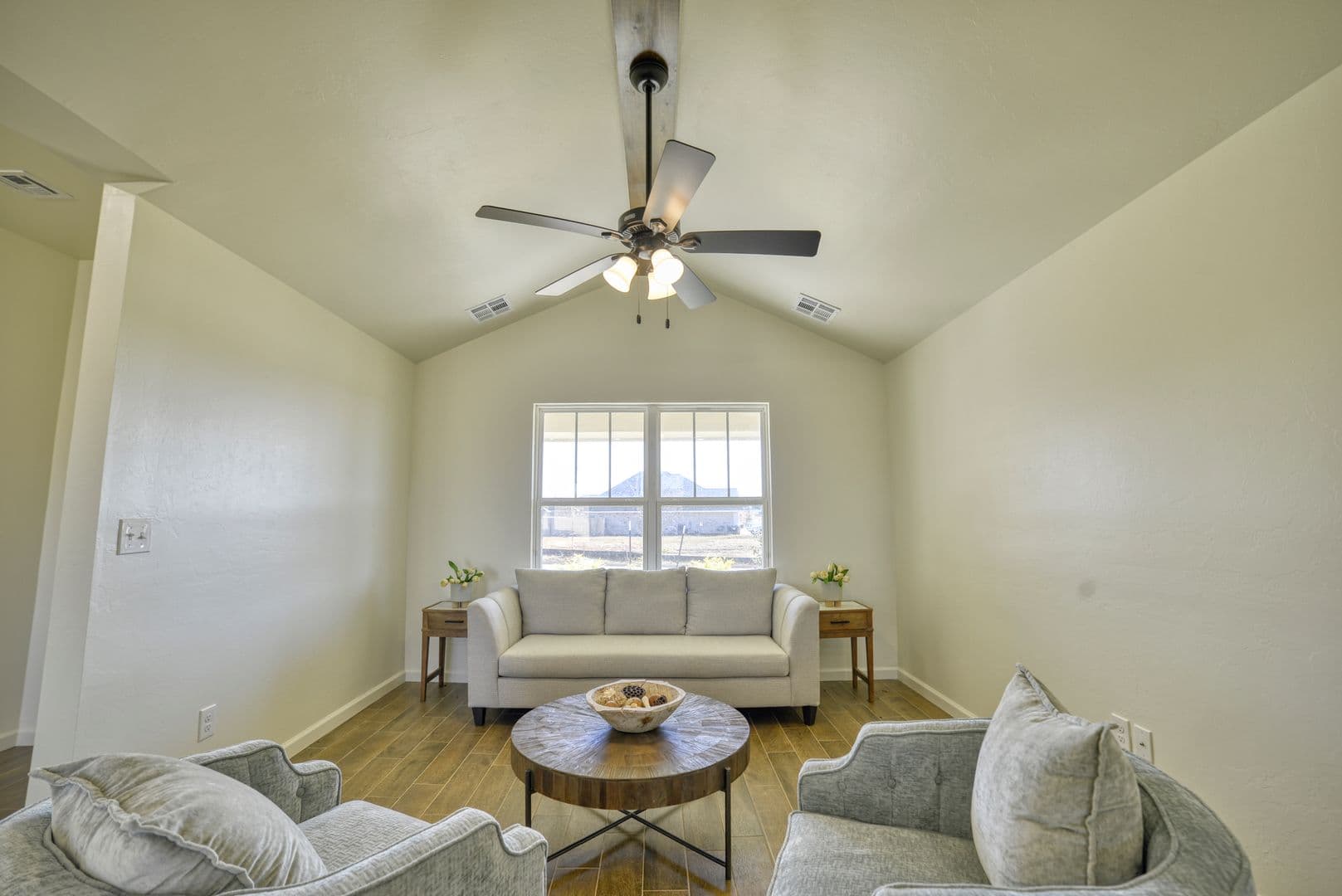 Washington House: 681 Cedar Hill Way