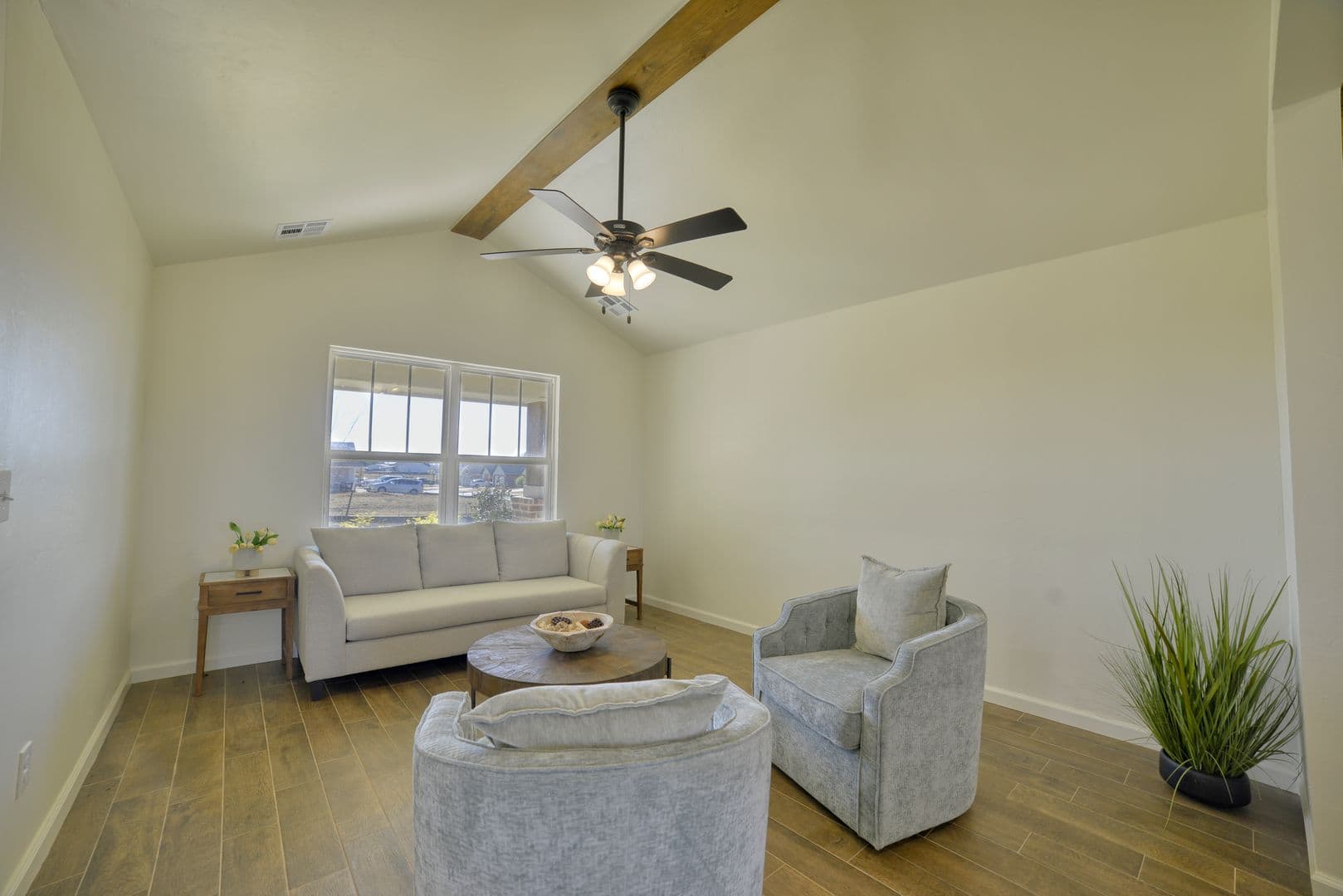 Washington House: 681 Cedar Hill Way
