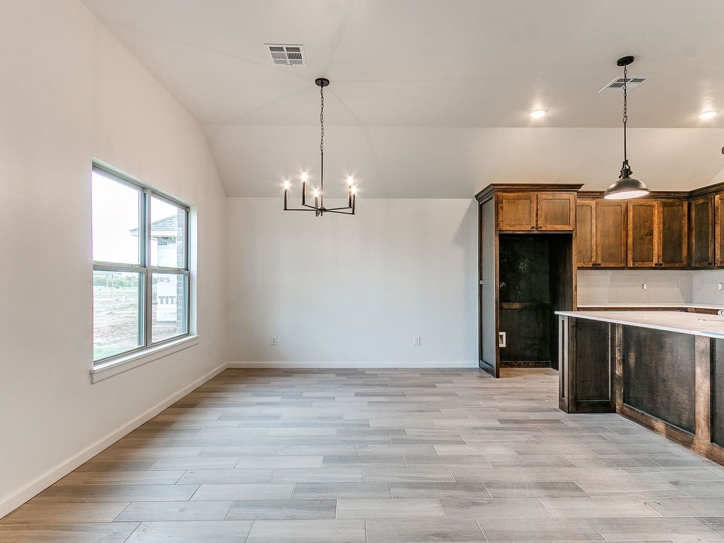 Shawnee House: 616 Honey Springs