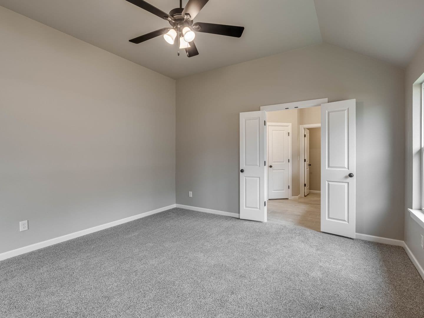 Noble House: 1102 Wisteria Way