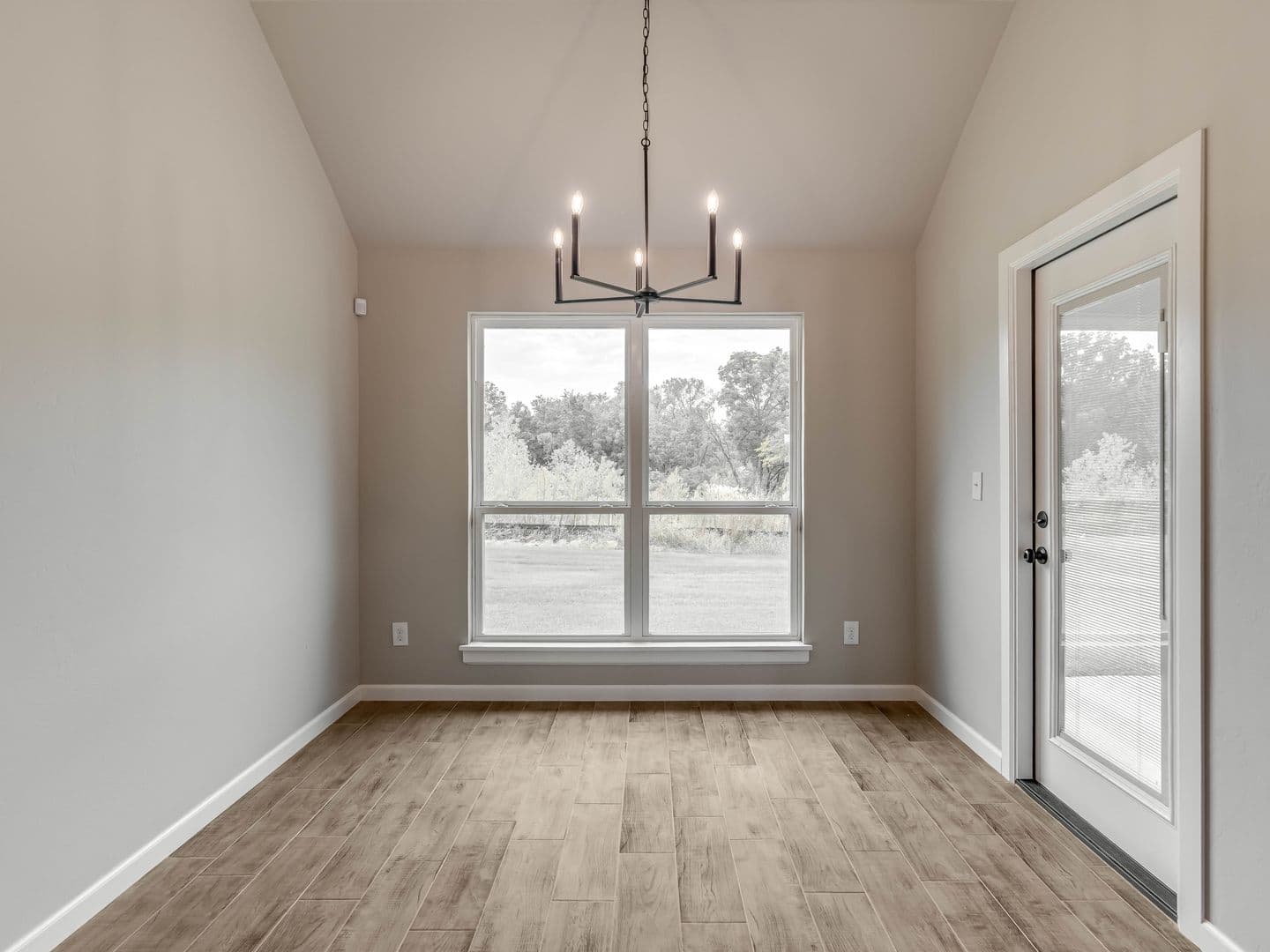 Noble House: 1102 Wisteria Way
