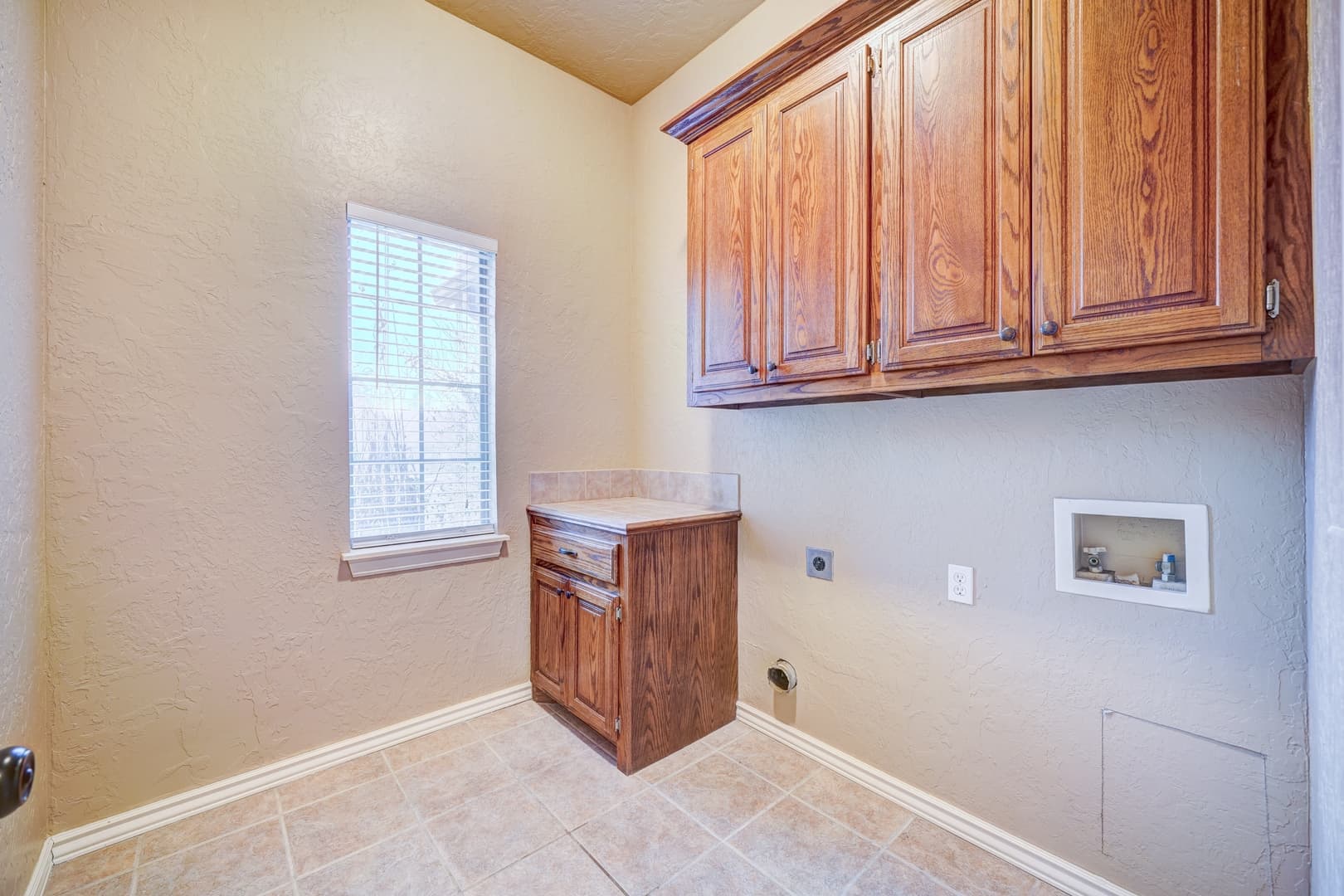 Guthrie House: 1042 Hidden Oaks Way