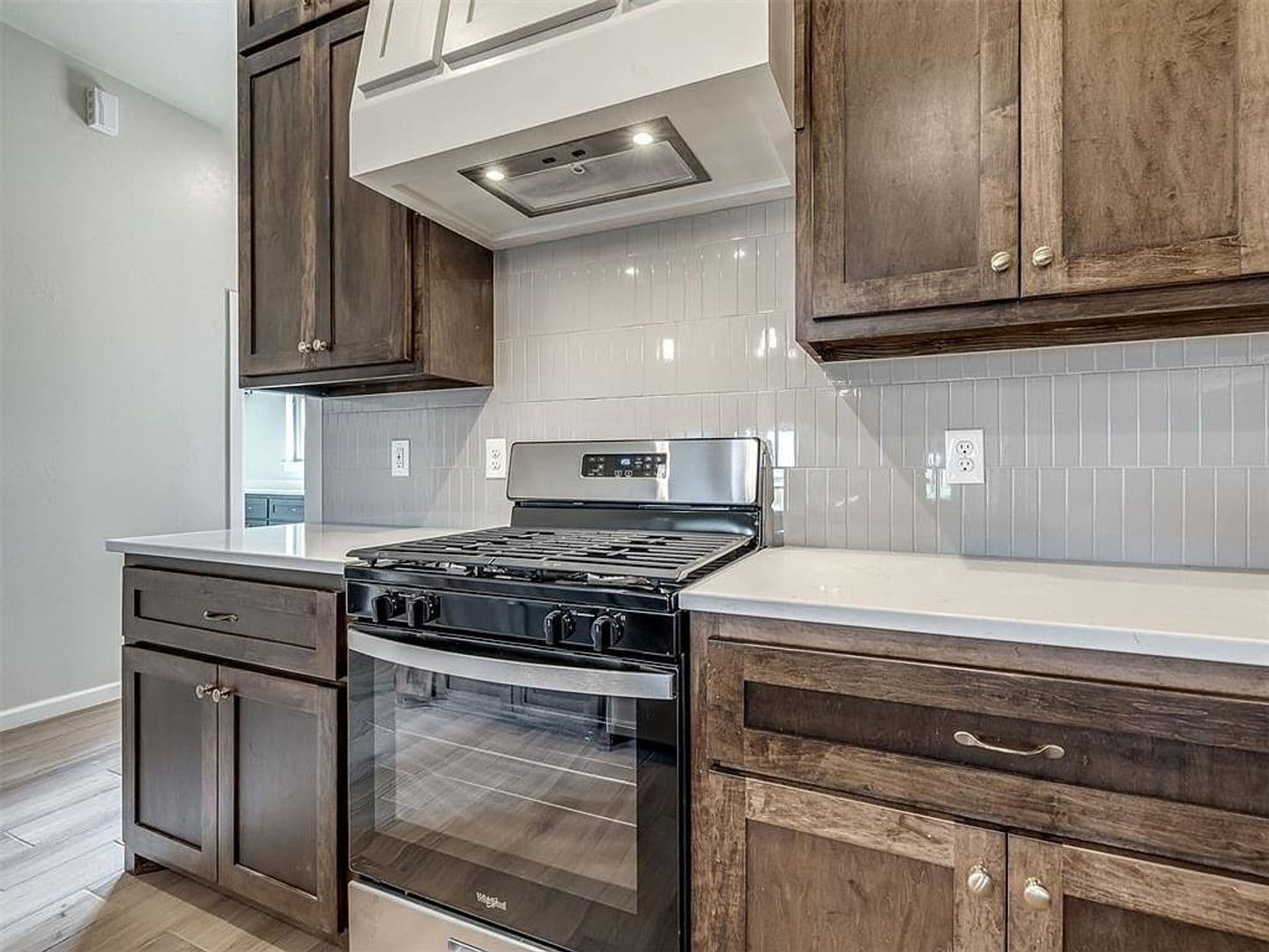 Yukon House: 11913 NW 118th