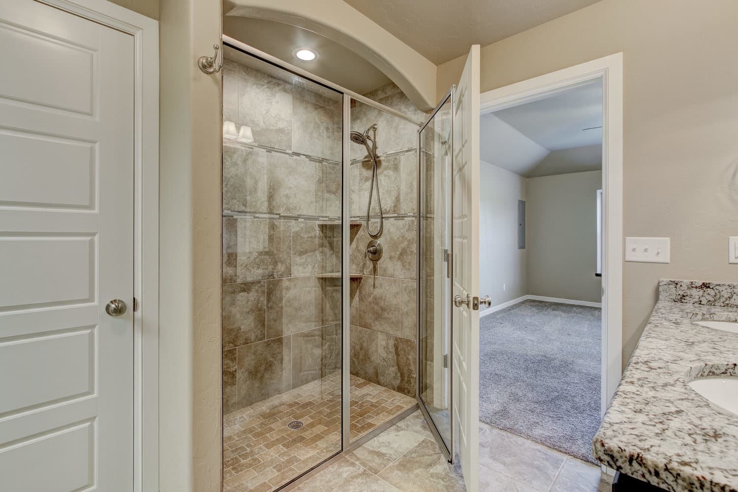 Oklahoma City Apartment: 8809 SW 55th