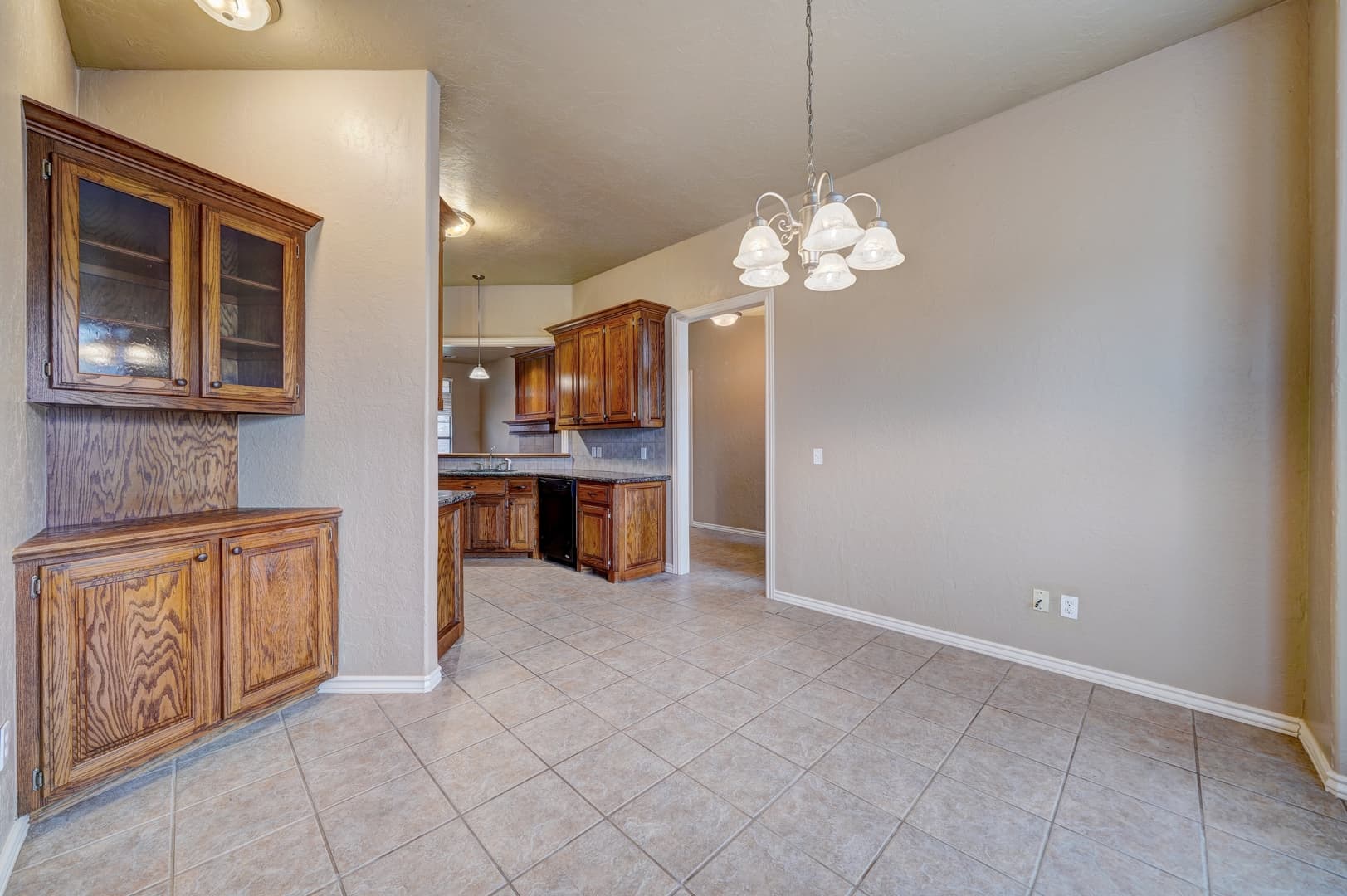 Guthrie House: 1042 Hidden Oaks Way