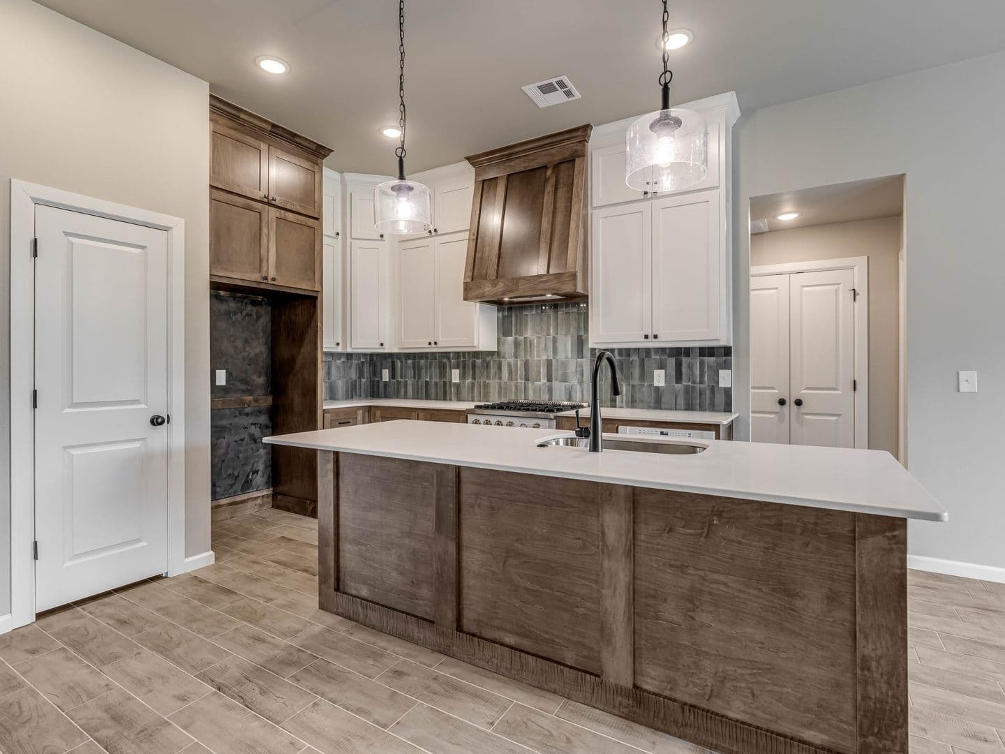 Noble House: 1102 Wisteria Way