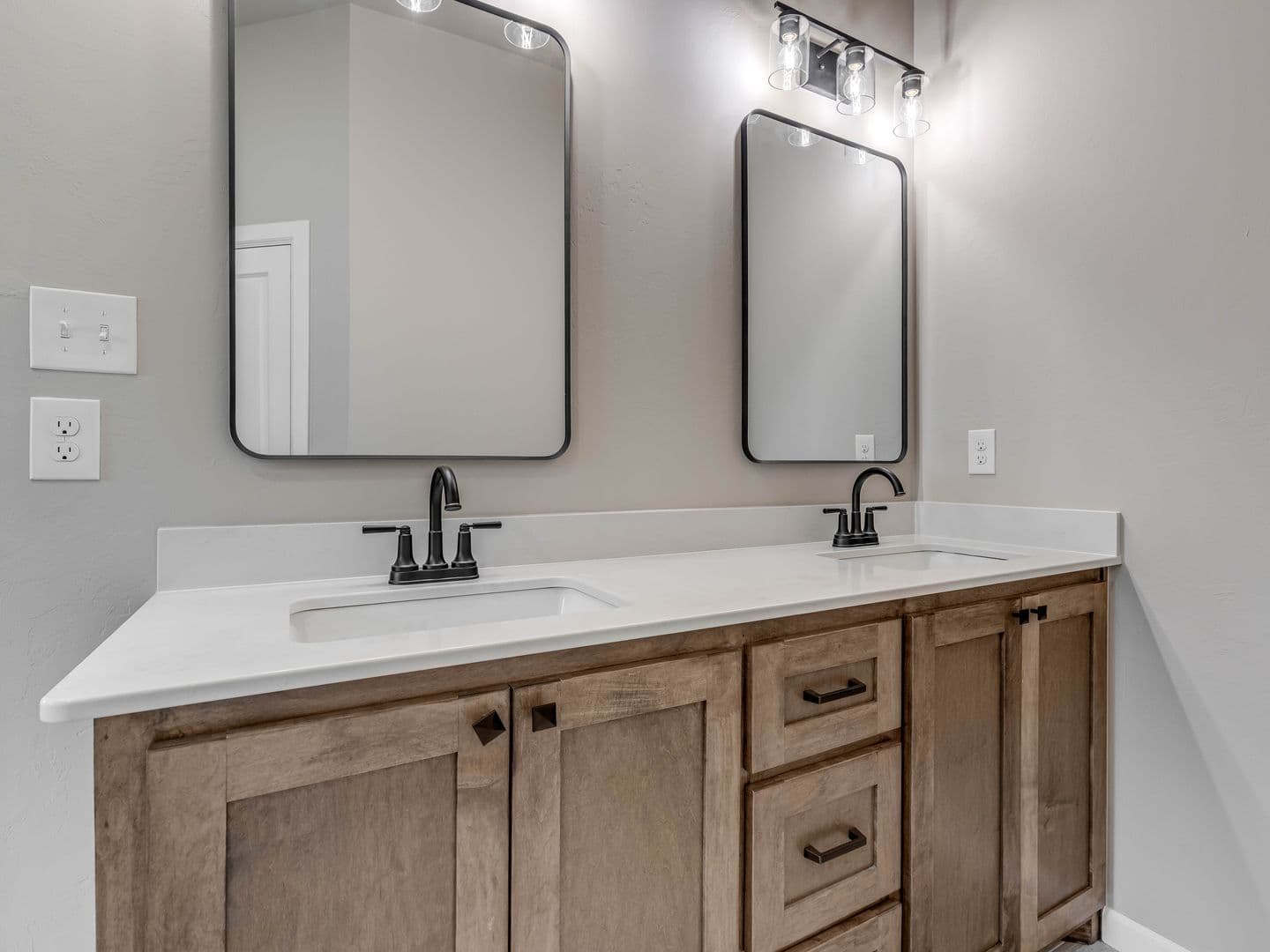 Noble House: 1102 Wisteria Way