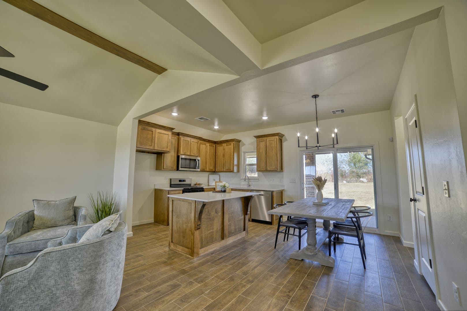 Washington House: 681 Cedar Hill Way