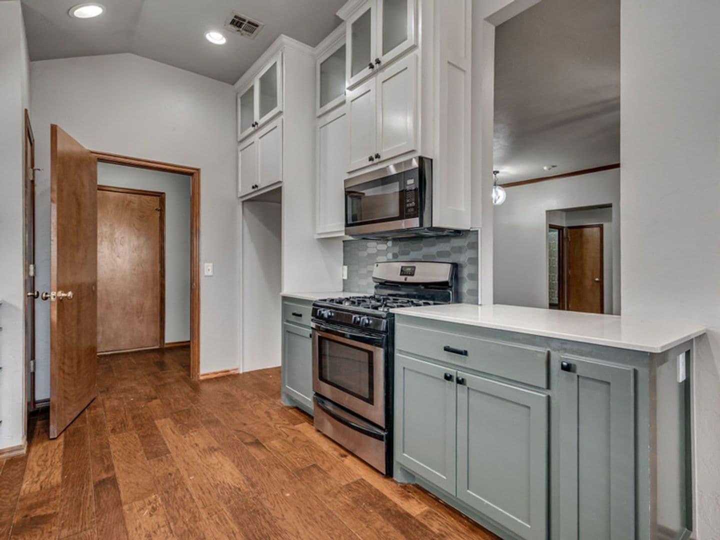 Moore House: 1905 SE 17th Street