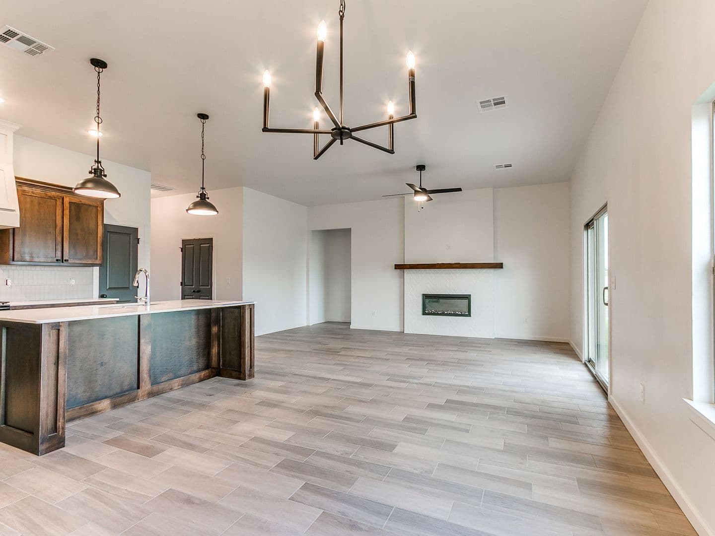 Shawnee House: 616 Honey Springs