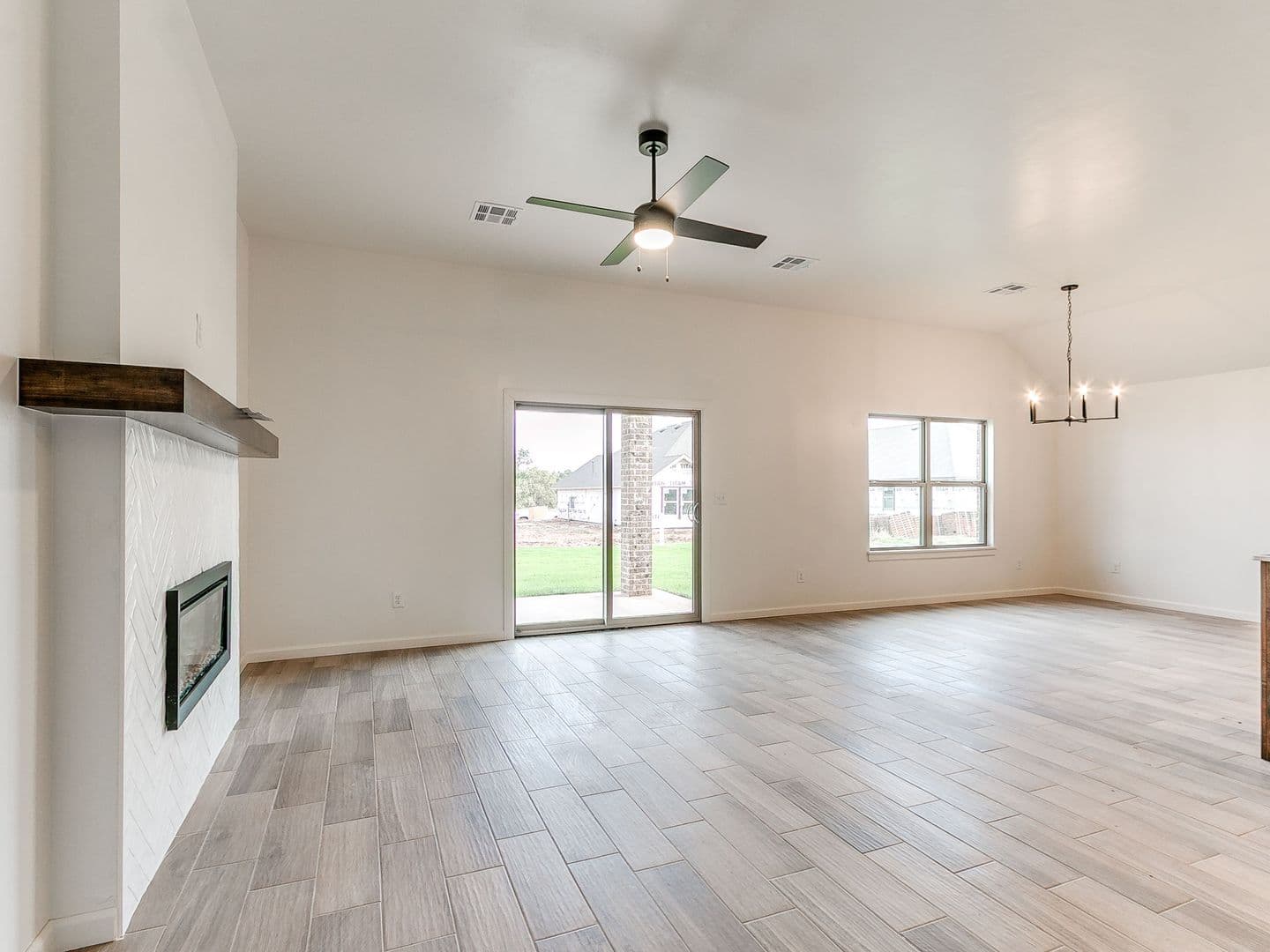 Shawnee House: 616 Honey Springs