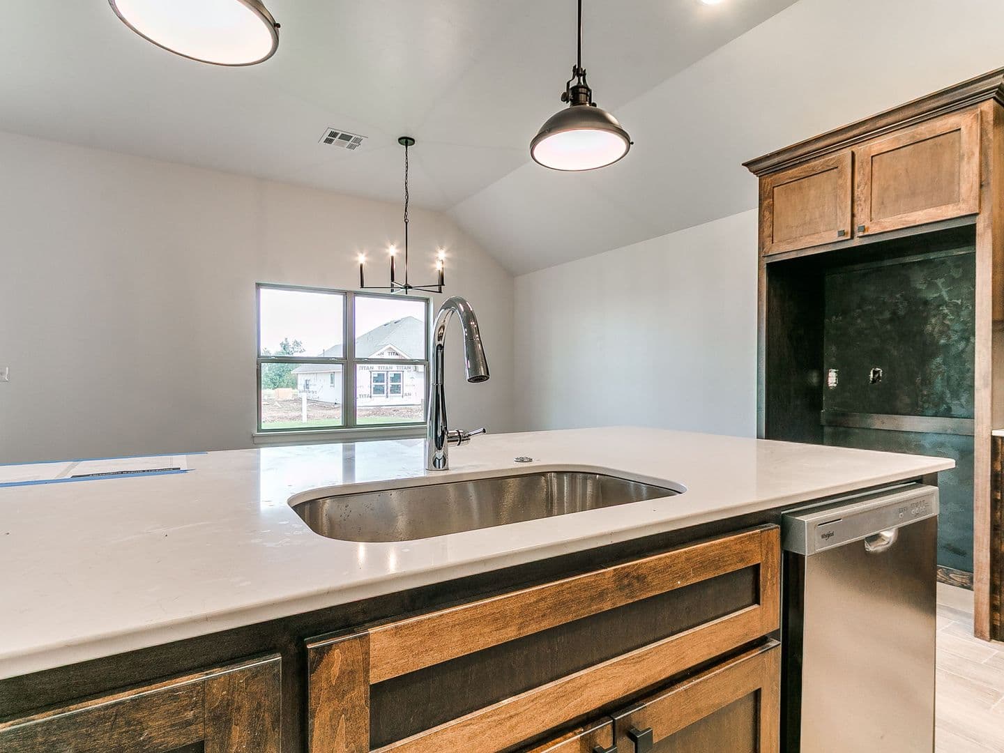 Shawnee House: 616 Honey Springs