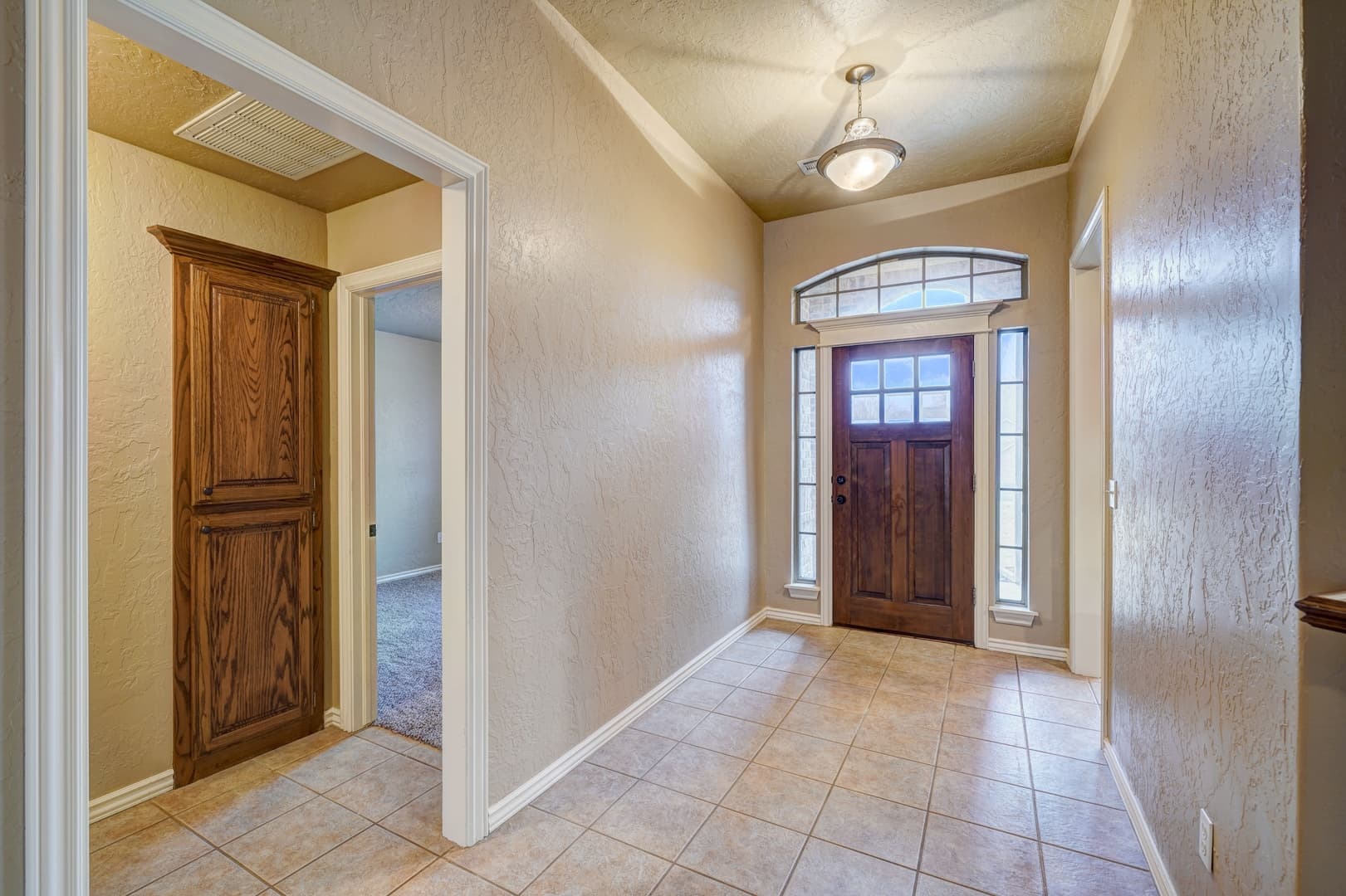 Guthrie House: 1042 Hidden Oaks Way