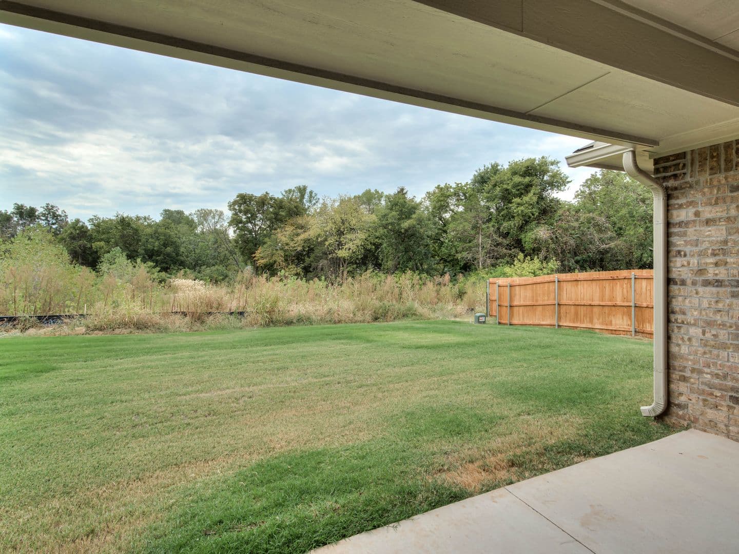 Noble House: 1102 Wisteria Way