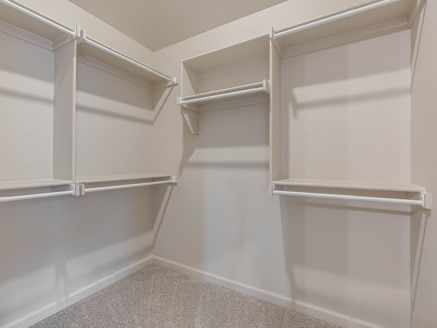 Noble House: 1102 Wisteria Way