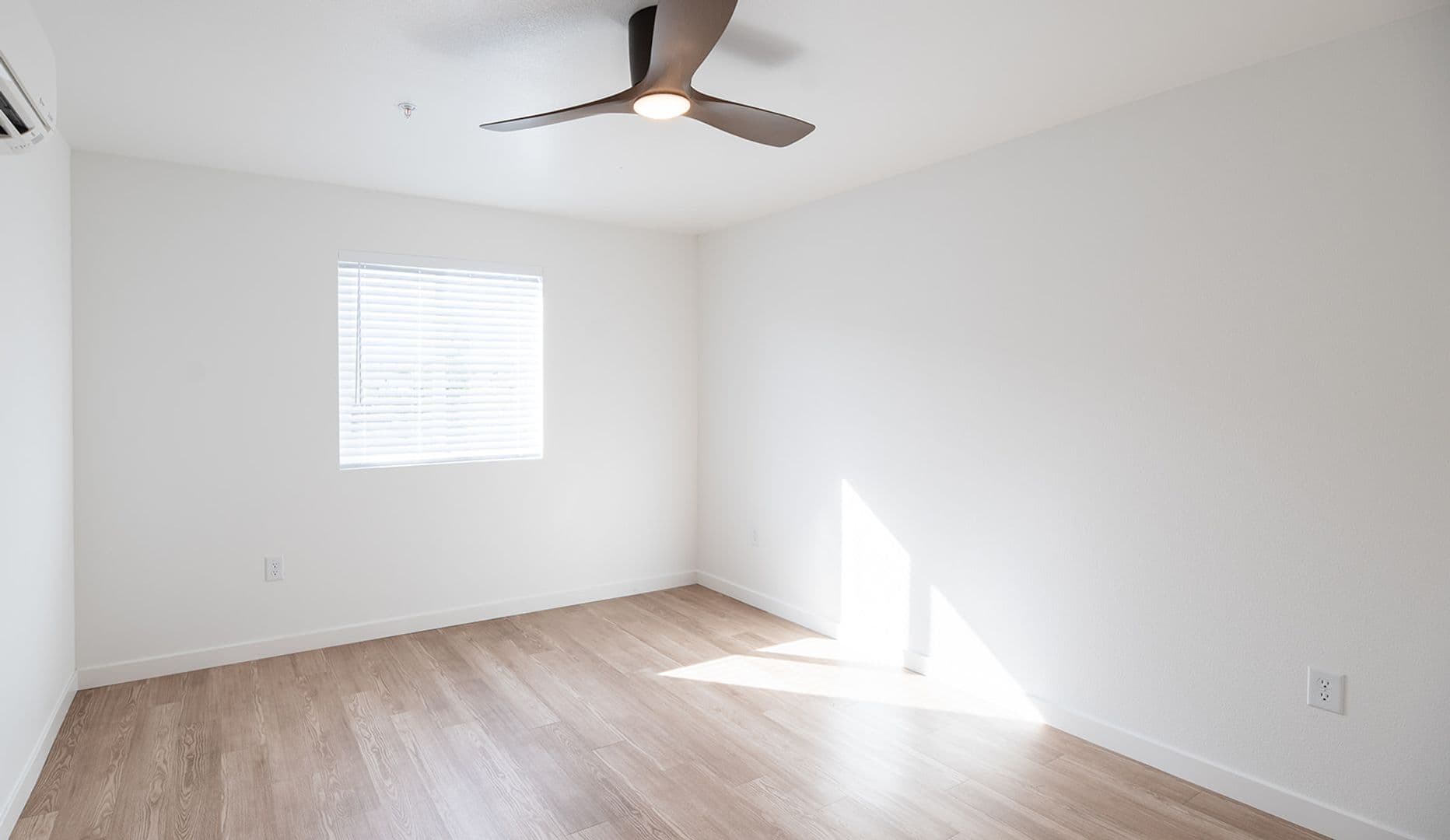 Reno Apartment: 121 Vesta Street