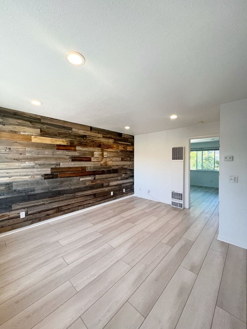 Reno Apartment: 521 Sinclair Street