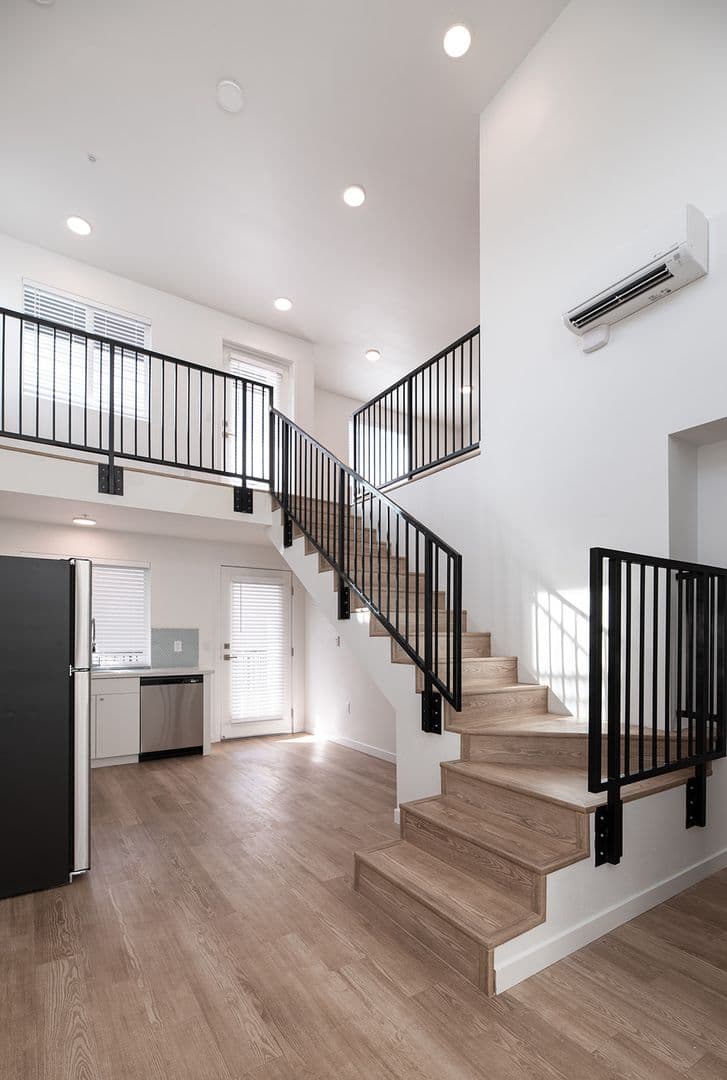 Reno Apartment: 121 Vesta Street