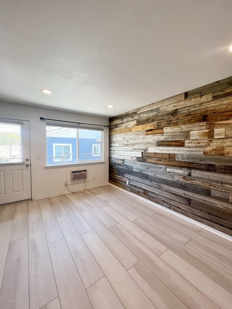 Reno Apartment: 521 Sinclair Street