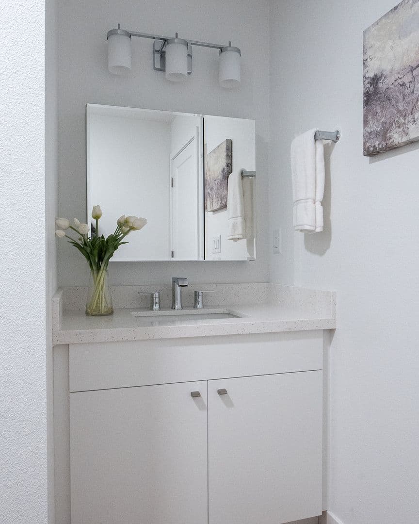 Reno Apartment: 121 Vesta Street