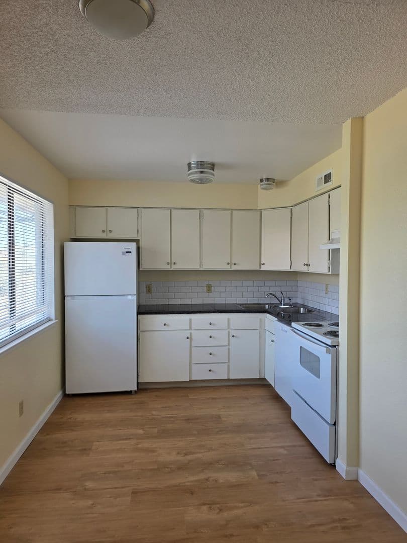 Reno Apartment: 3596 Gypsum Road