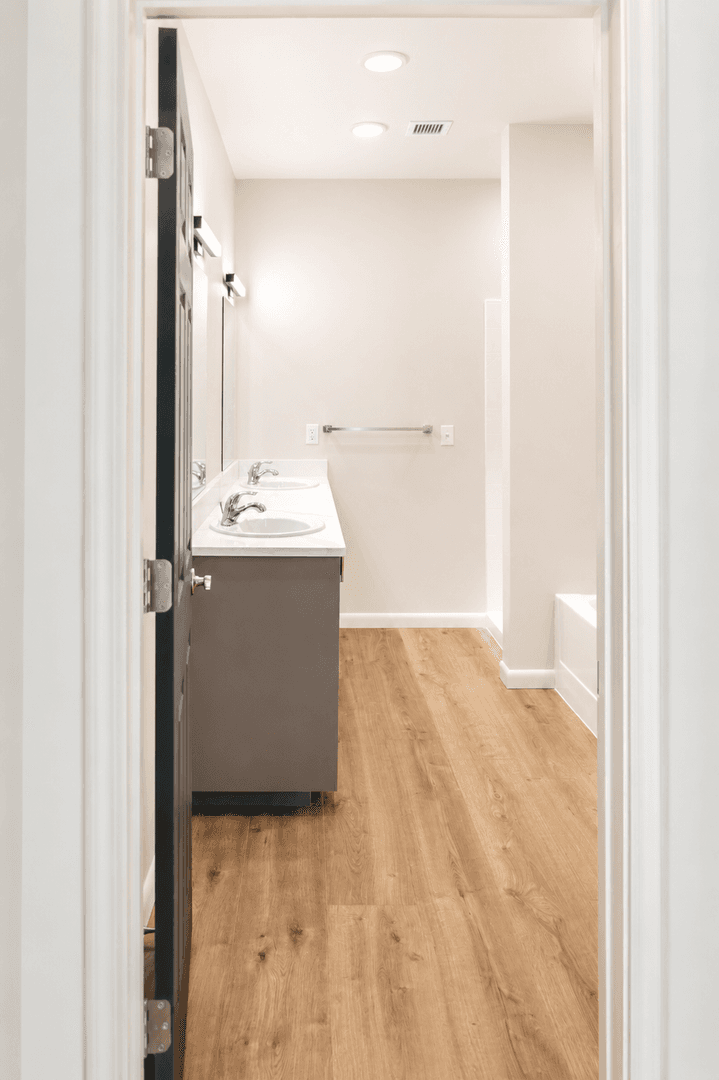 Jonesboro Apartment: 922 Chancery Lane