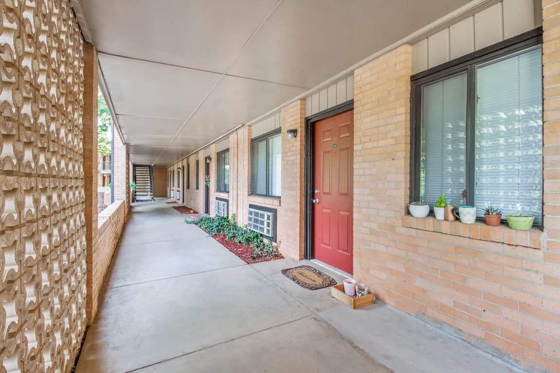 Oklahoma City Apartment: 4641 Woodland Blvd.
