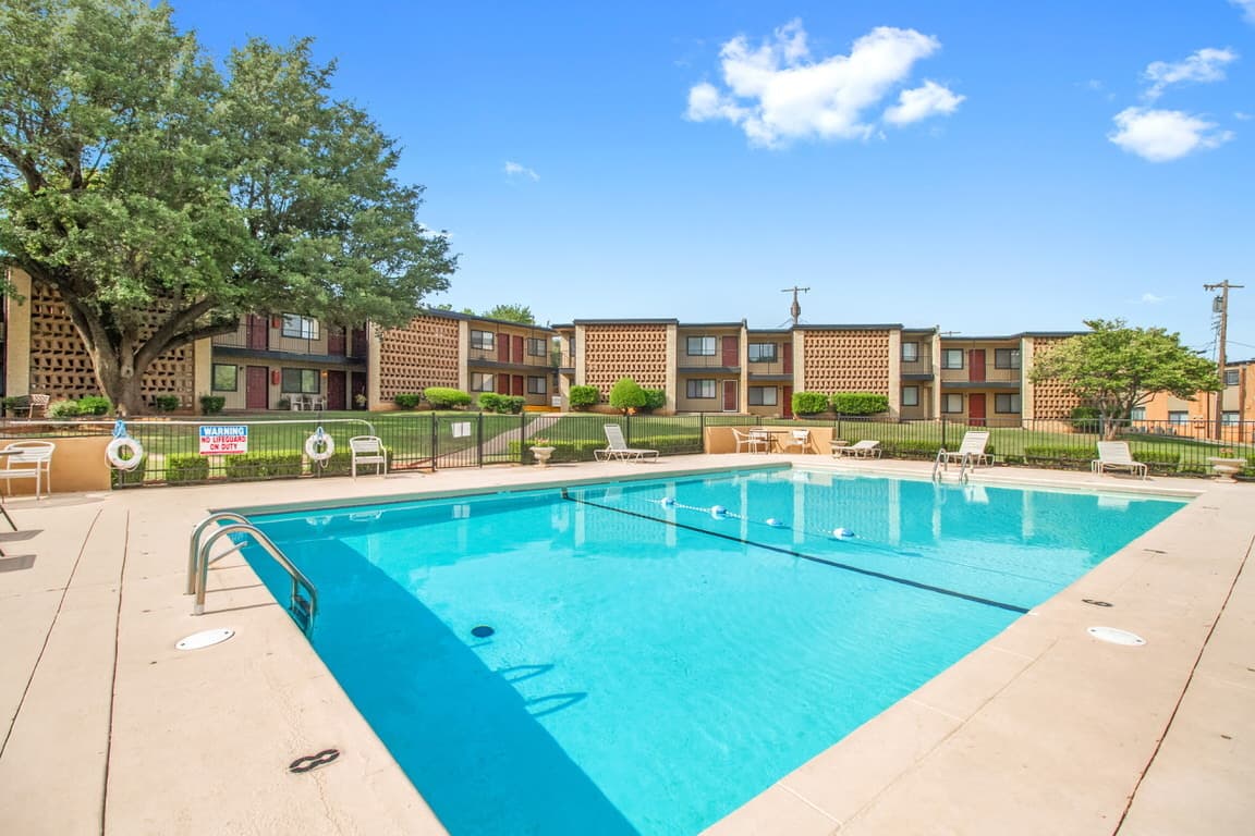 Oklahoma City Apartment: 4641 Woodland Blvd.