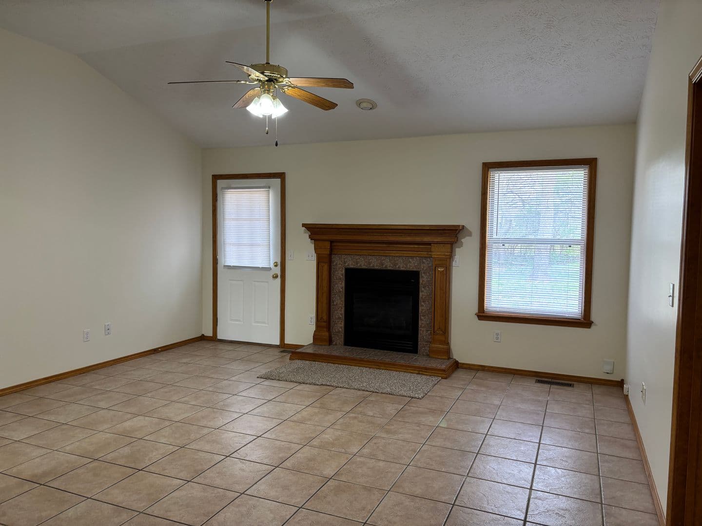 Springfield House: 4312 S. Hemlock