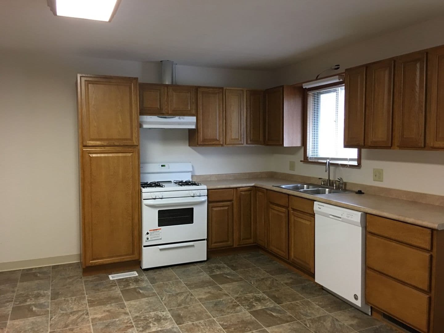 Springfield House: 2602 E. Linwood