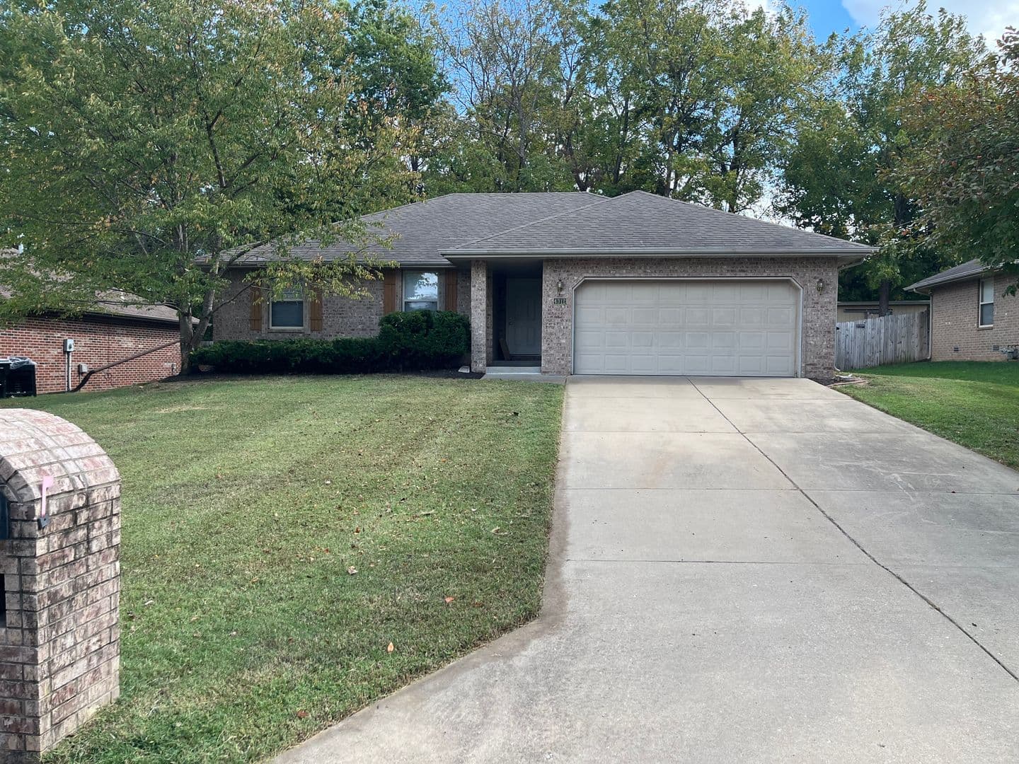 Springfield House: 4312 S. Hemlock