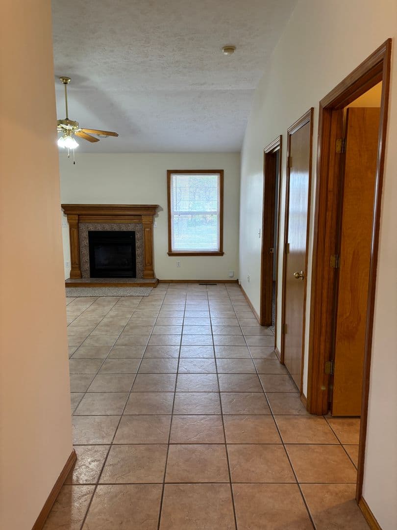 Springfield House: 4312 S. Hemlock