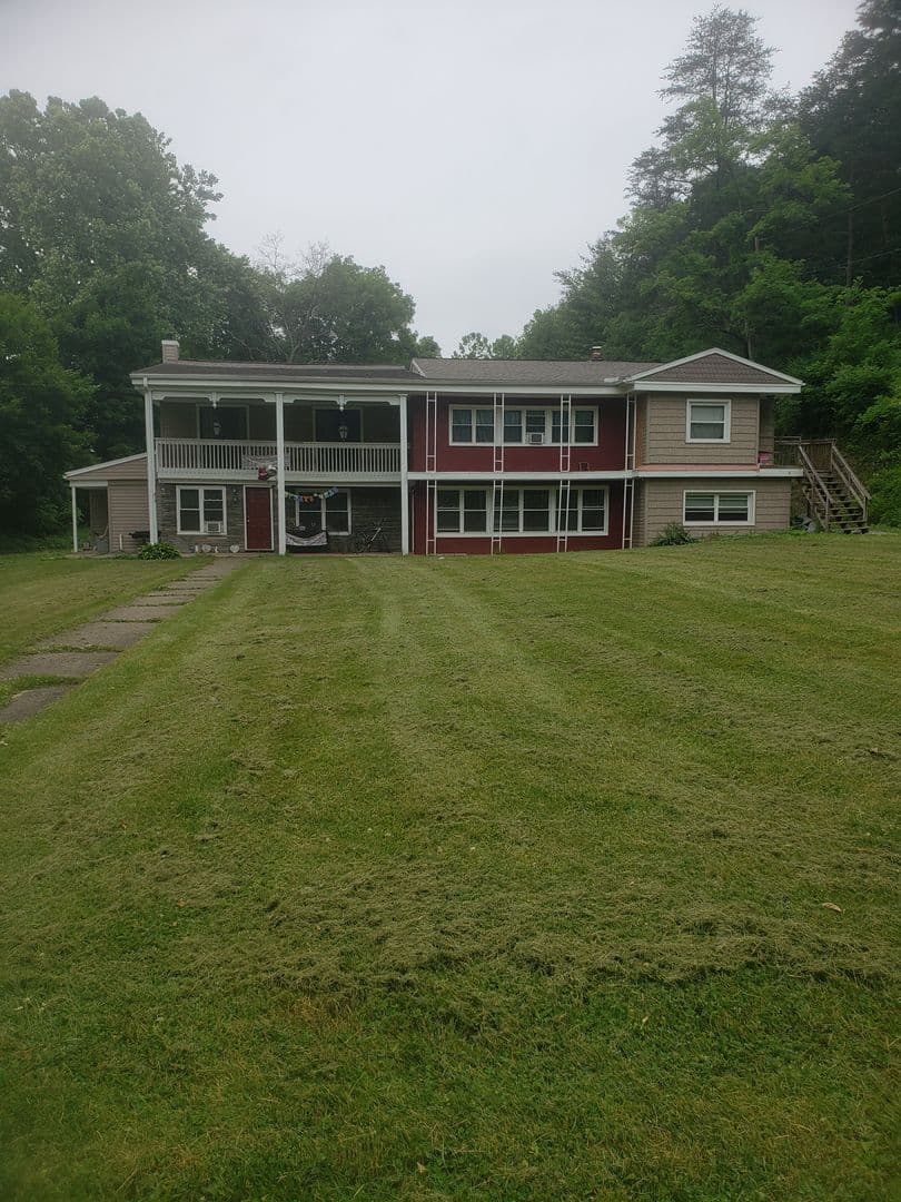Williamsport Apartment: 1850 Hays lane