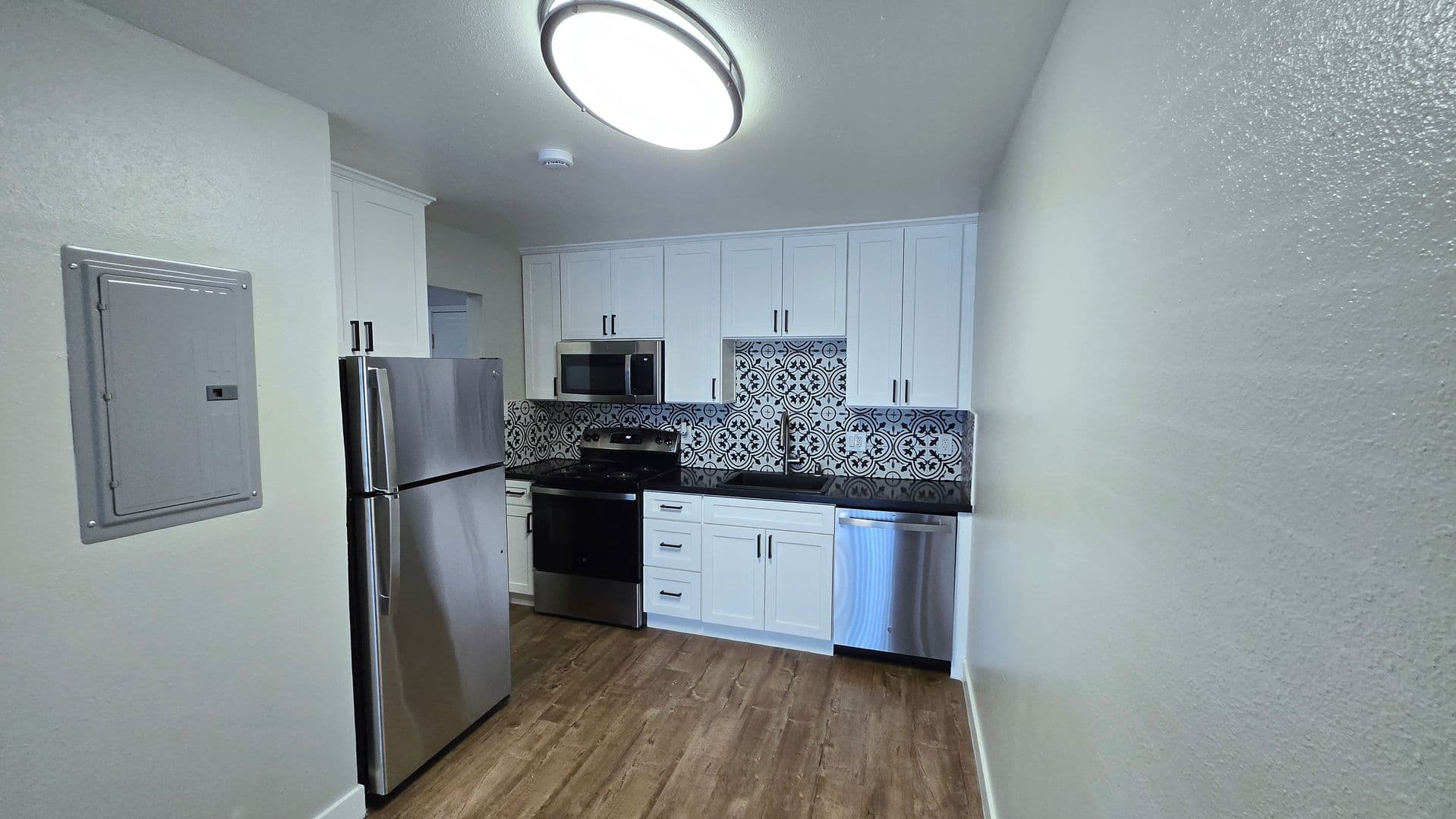 SAN LEANDRO Apartment: 14400 EAST 14TH STREET