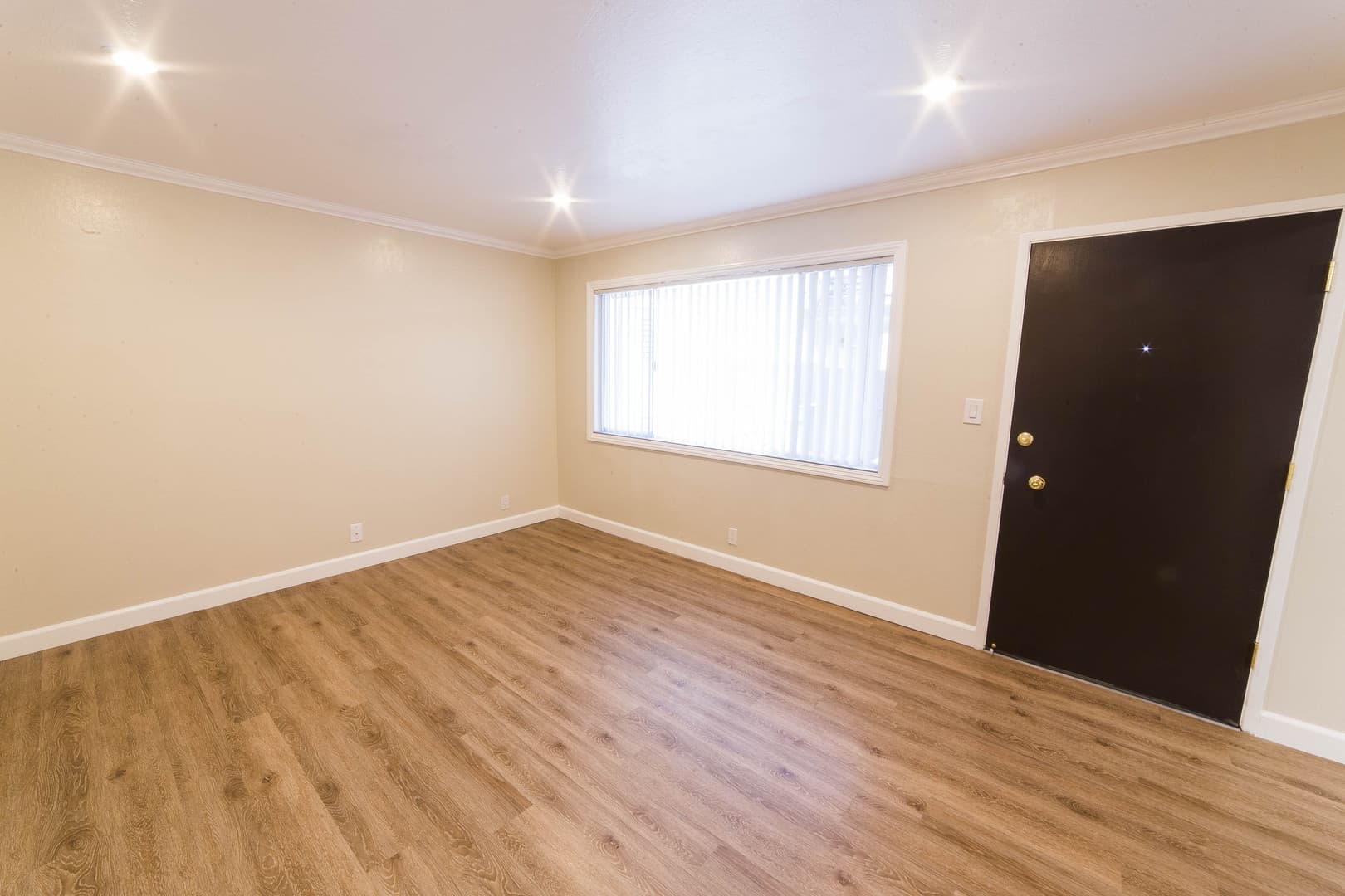 San Leandro Apartment: 1600 162nd Avenue