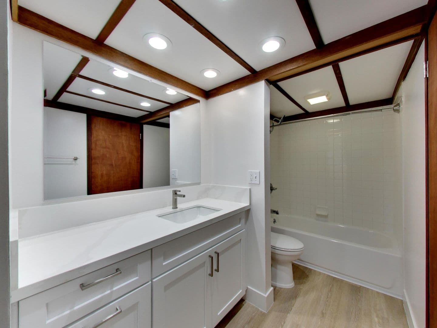 Napa Apartment: 2942 Soscol Ave