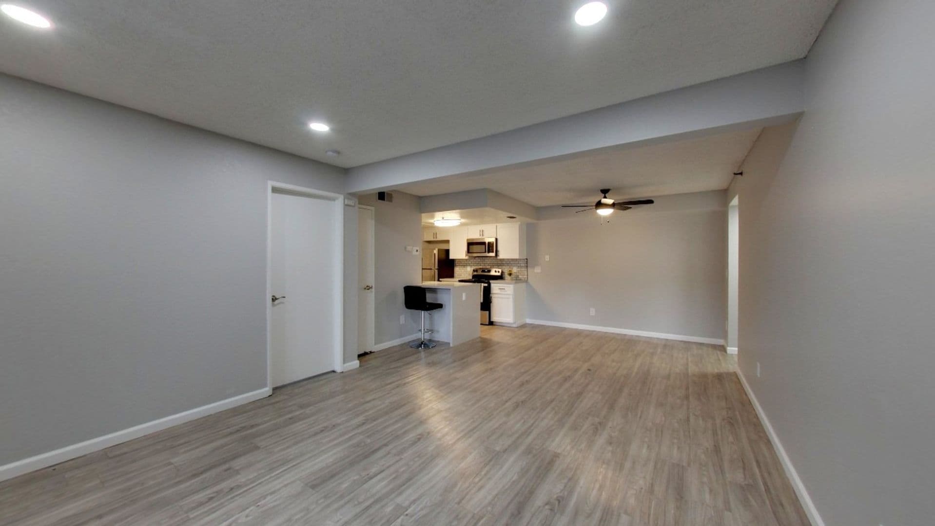 San Leandro Apartment: 900 143rd Avenue