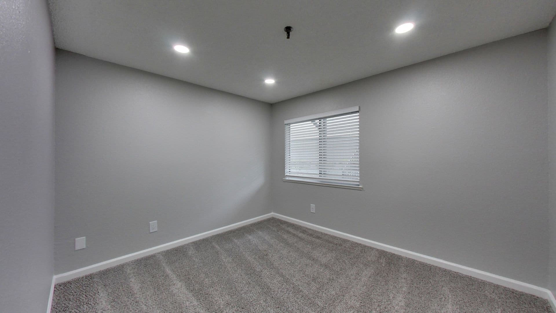 San Leandro Apartment: 900 143rd Avenue
