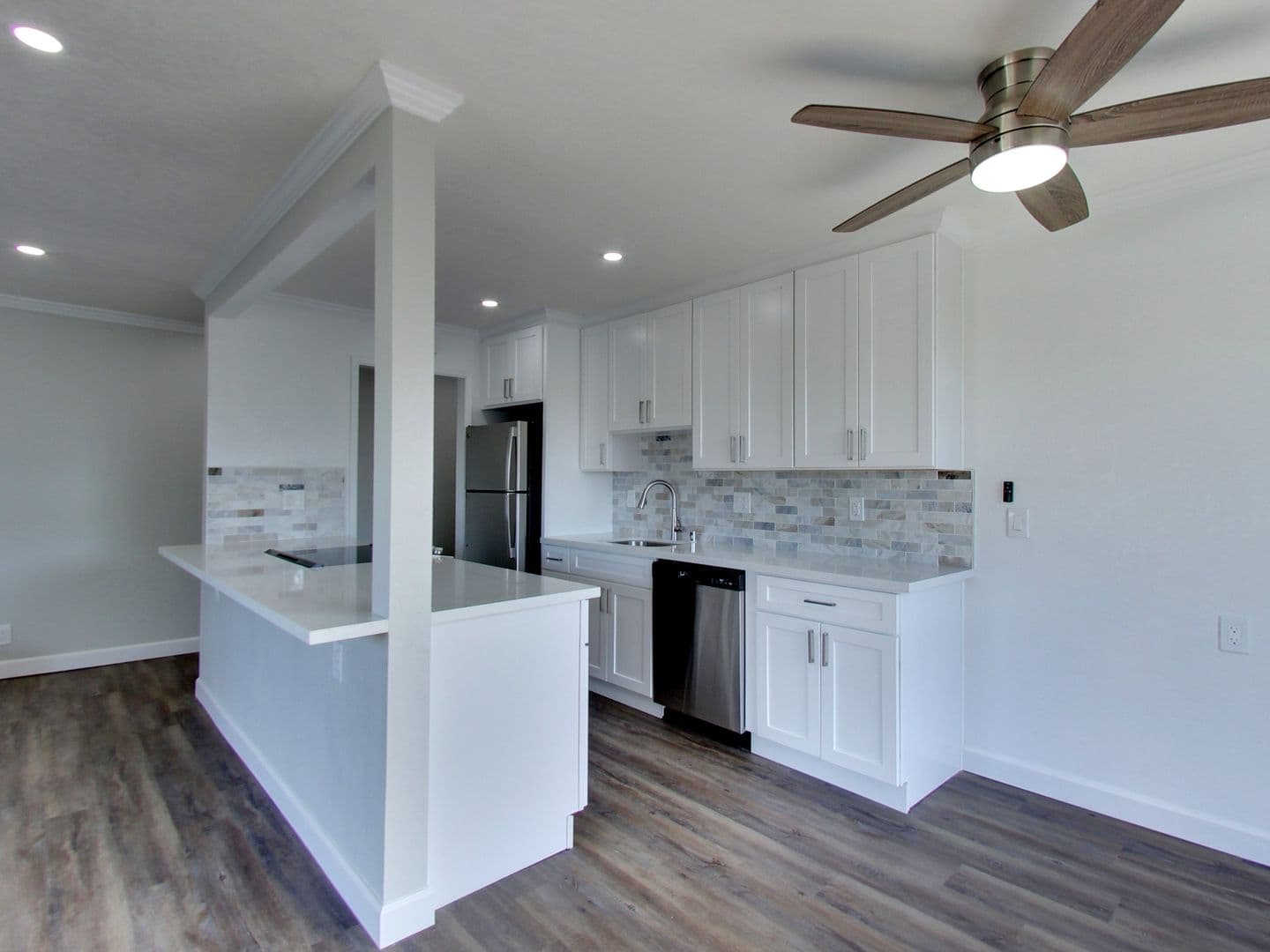 Oakland Apartment: 270 Perkins Street