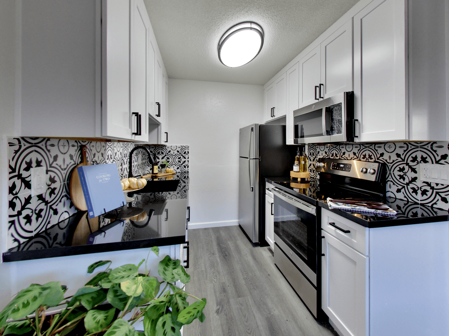 SAN LEANDRO Apartment: 14377 BANCROFT AVENUE