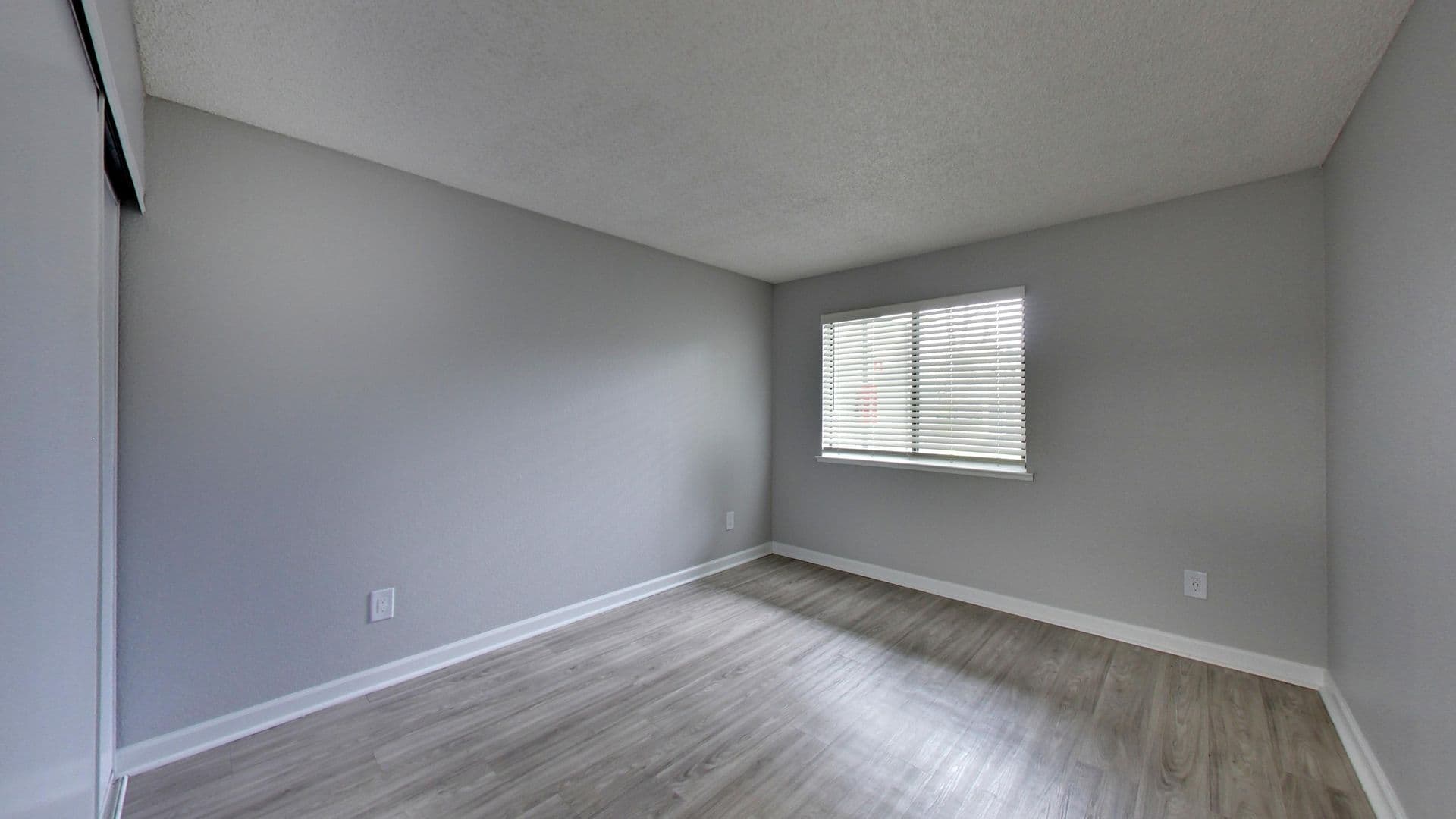 San Leandro Apartment: 900 143rd Avenue