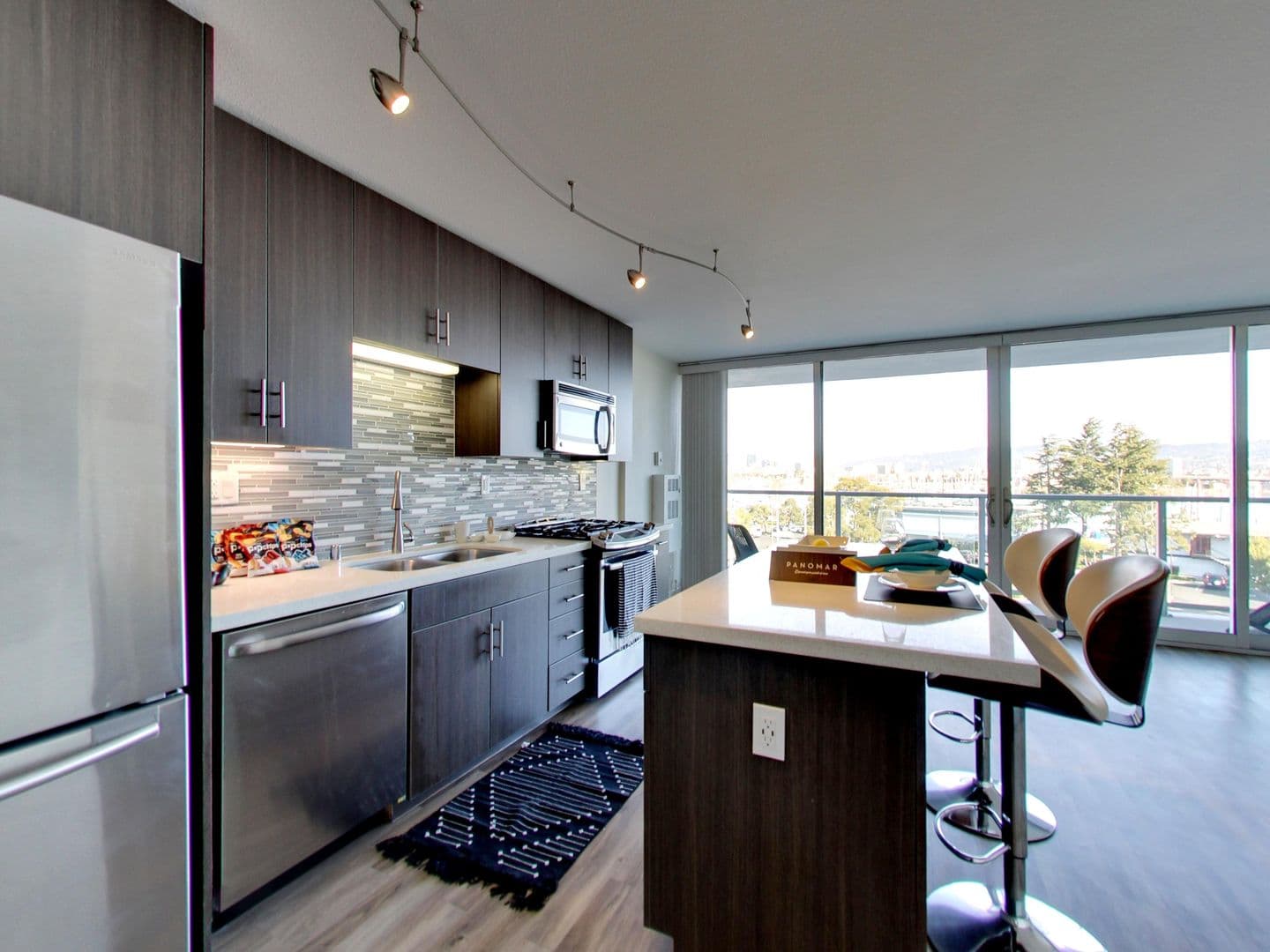 Alameda Apartment: 1100 Pacific Marina