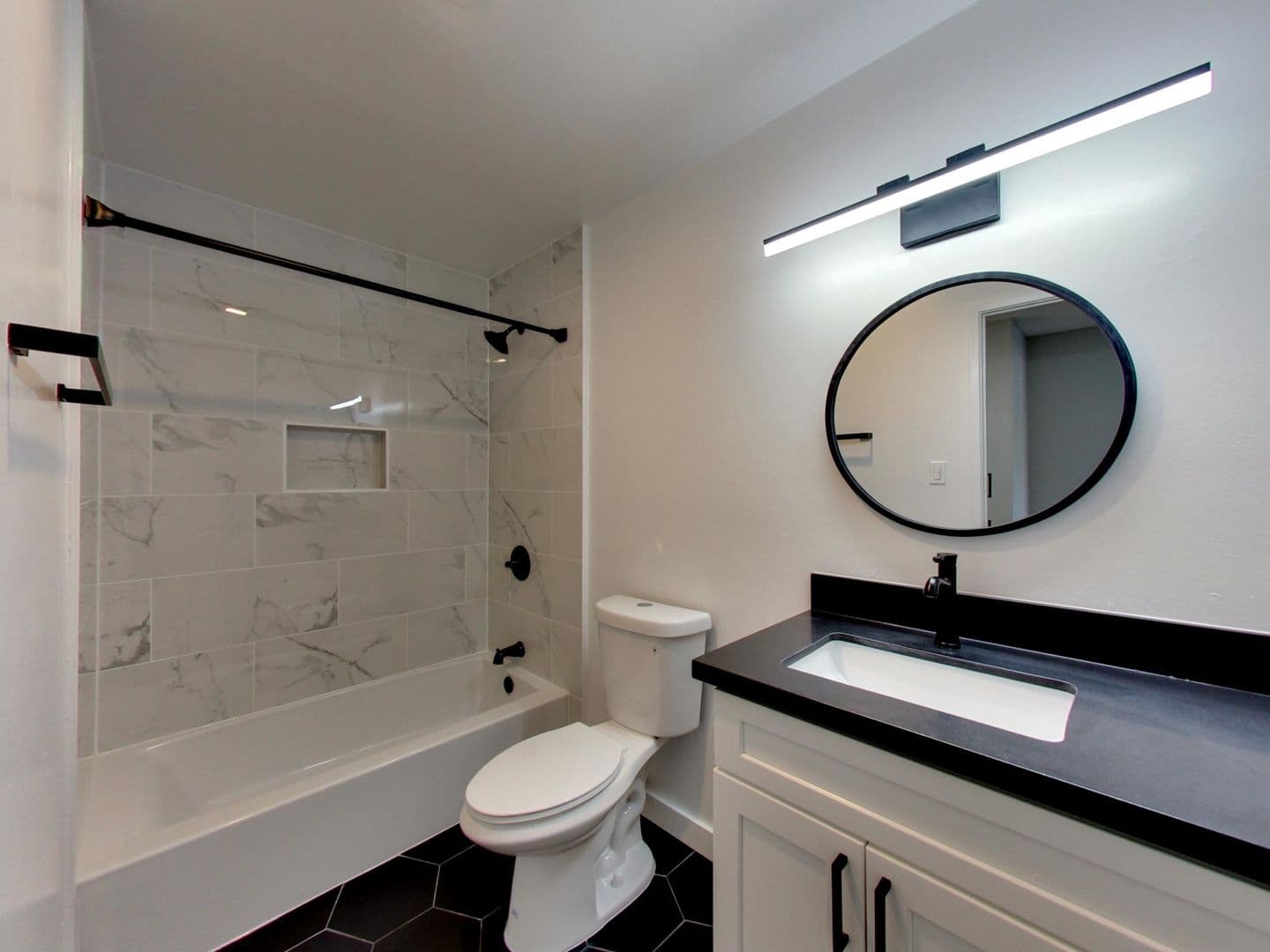 SAN LEANDRO Apartment: 14400 EAST 14TH STREET
