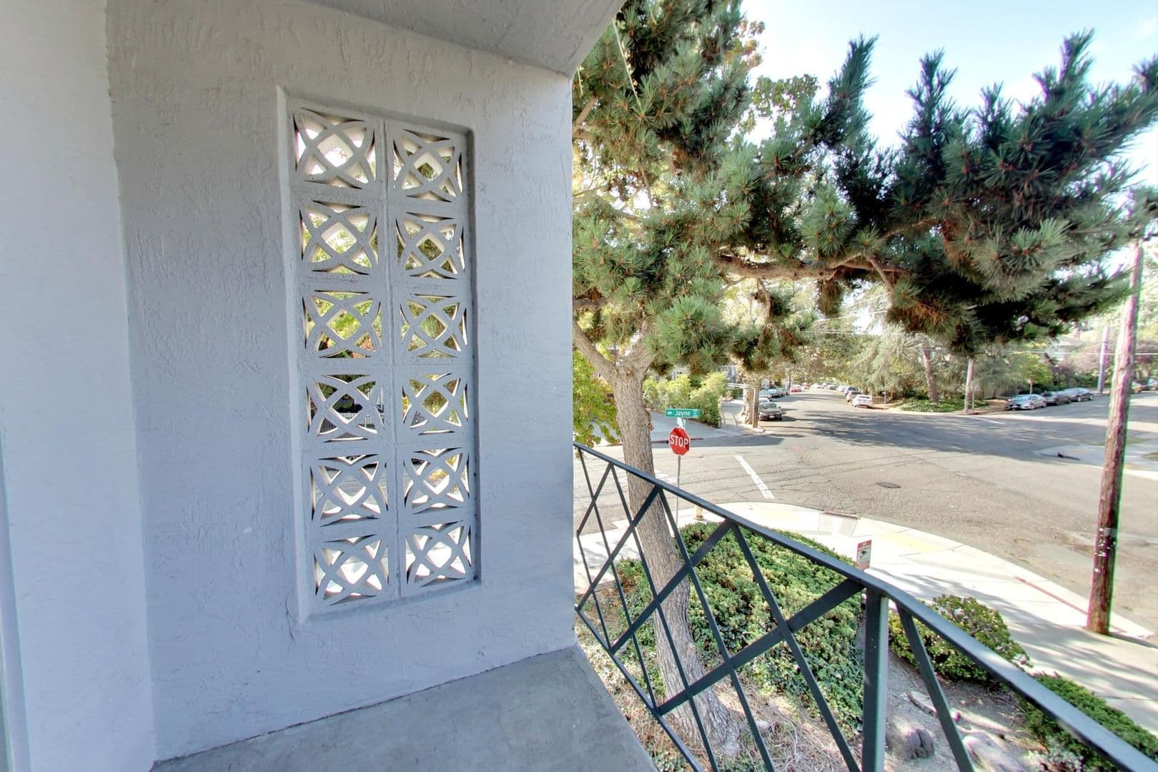 Oakland Apartment: 270 Perkins Street