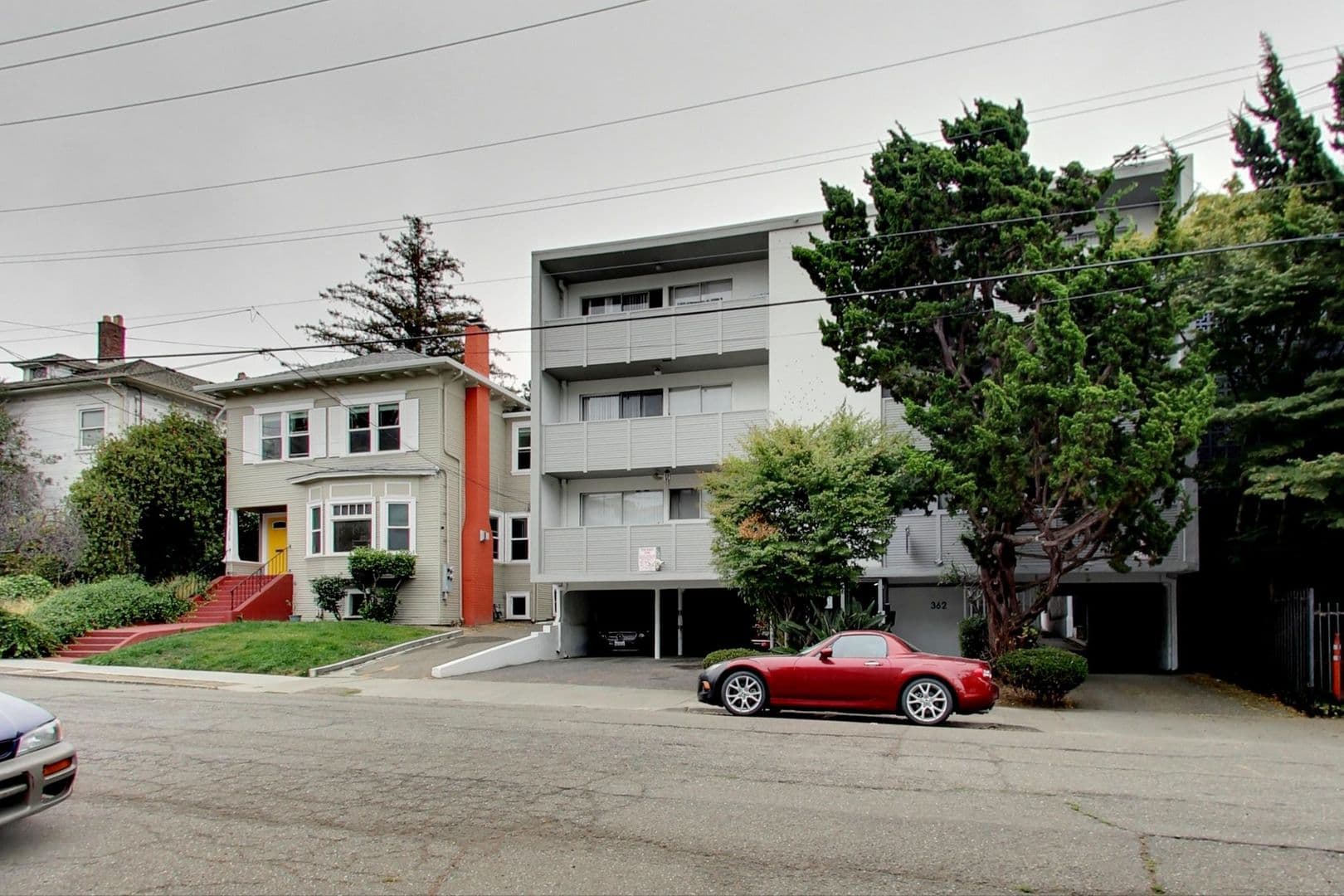 Oakland Apartment: 270 Perkins Street