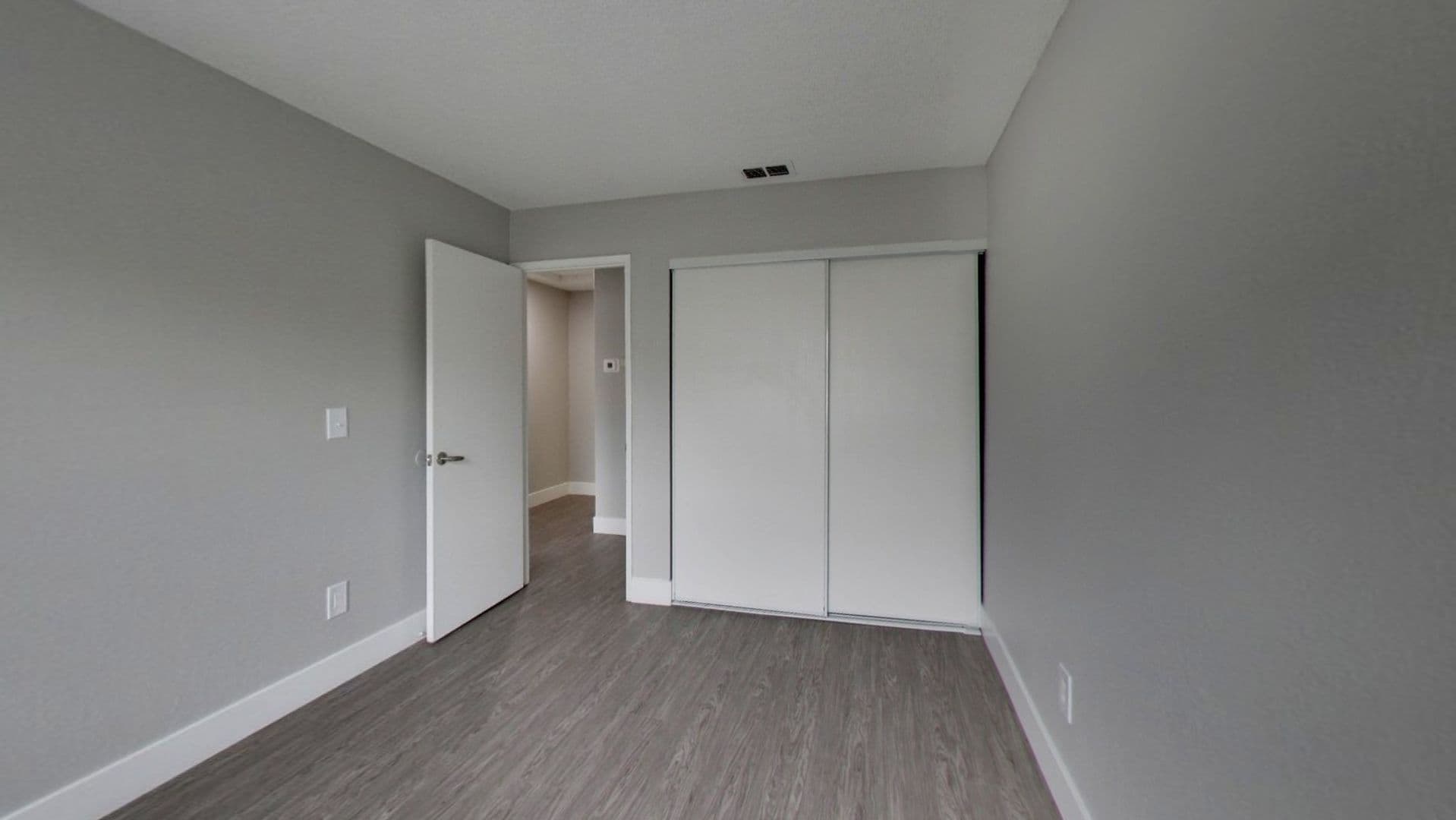 San Leandro Apartment: 900 143rd Avenue