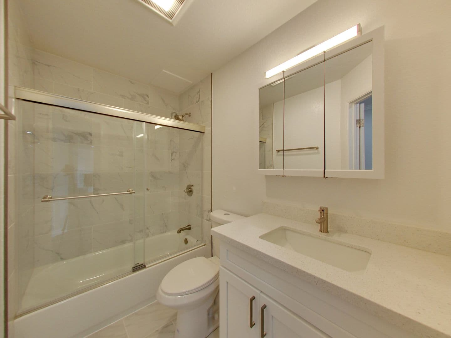 Oakland Apartment: 270 Perkins Street
