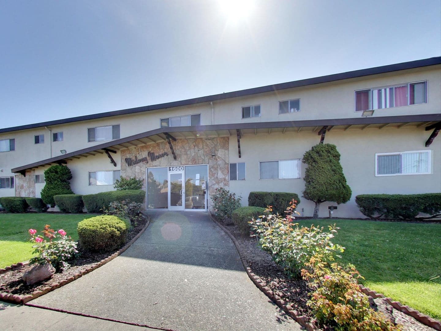 San Leandro Apartment: 1600 162nd Avenue