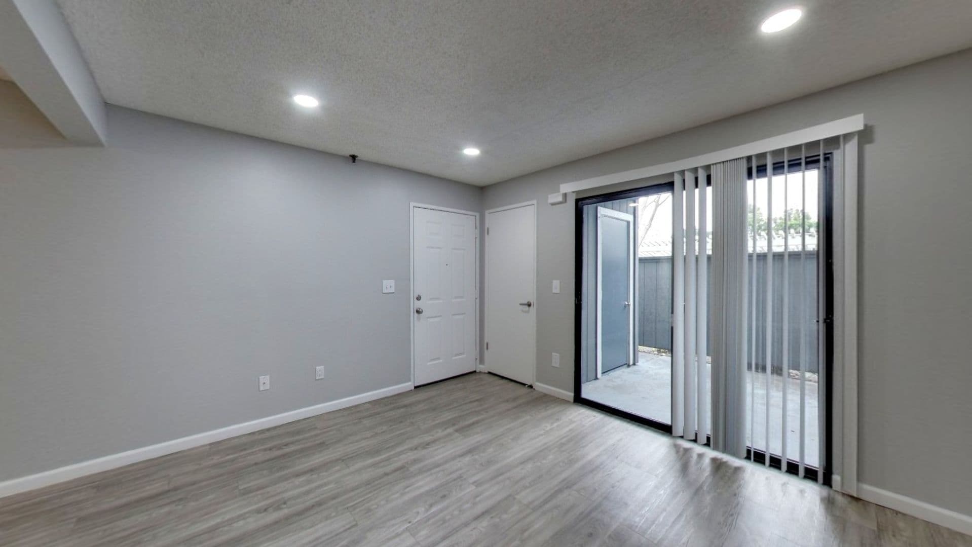 San Leandro Apartment: 900 143rd Avenue