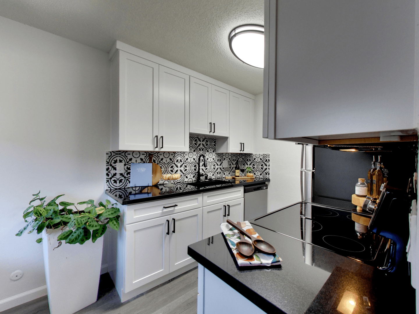 SAN LEANDRO Apartment: 14377 BANCROFT AVENUE